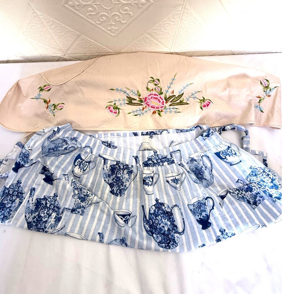 SKU2519 Lot  2 Handmade Vintage Aprons Blue Teapots & Cream Embroidered Flowers